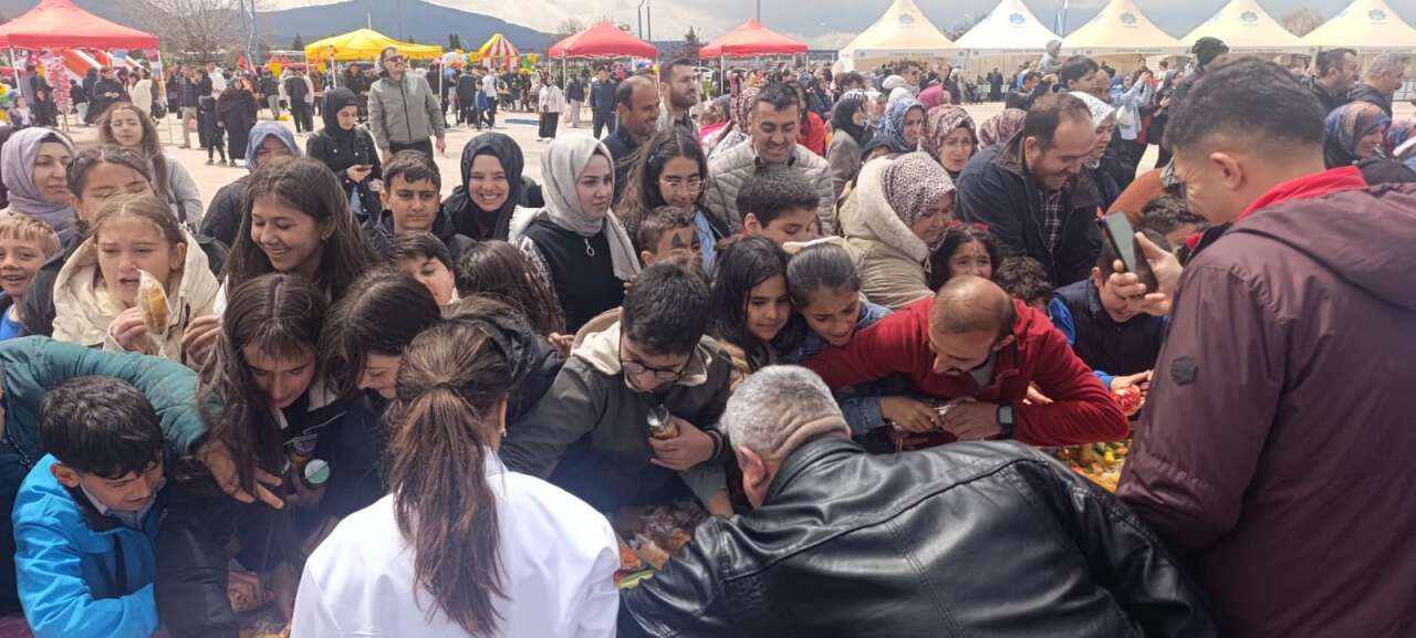 Konya Beyşehir’de Gençlik ve Lezzet Festivali coşkuyla başladı 25